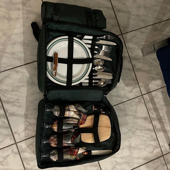 Neiman Marcus Dining Vintage Green Neiman Marcus Fancy Picnic